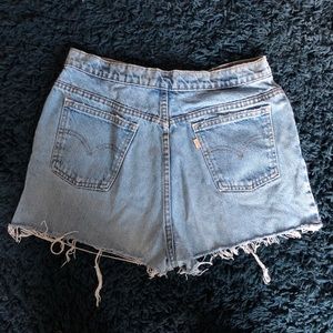 Levi’s Lightwash Distressed Shorts
